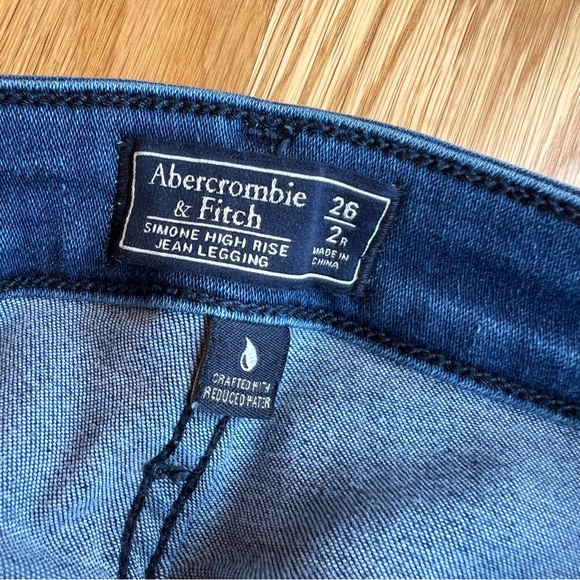 Abercrombie High Waisted Jeggings - Picture 2 of 4